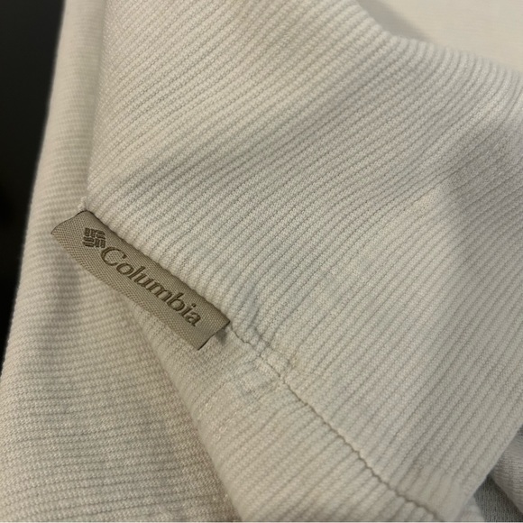 Columbia Shirt - Picture 8 of 10